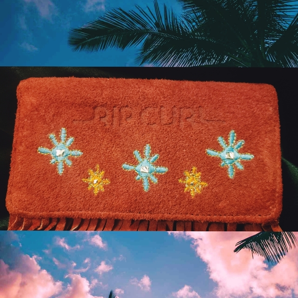RipCurl Rust OrangeRed Fringe Suede Vintage Wallet - Picture 3 of 11